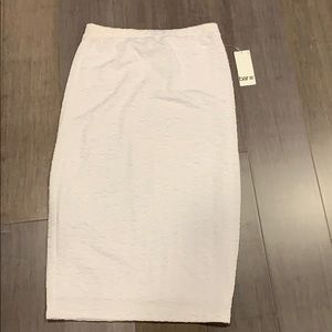 White pencil skirt